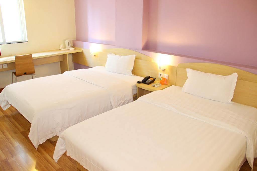 7 Days Inn Гуанджоу Екстериор снимка