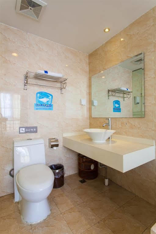 7 Days Inn Гуанджоу Екстериор снимка